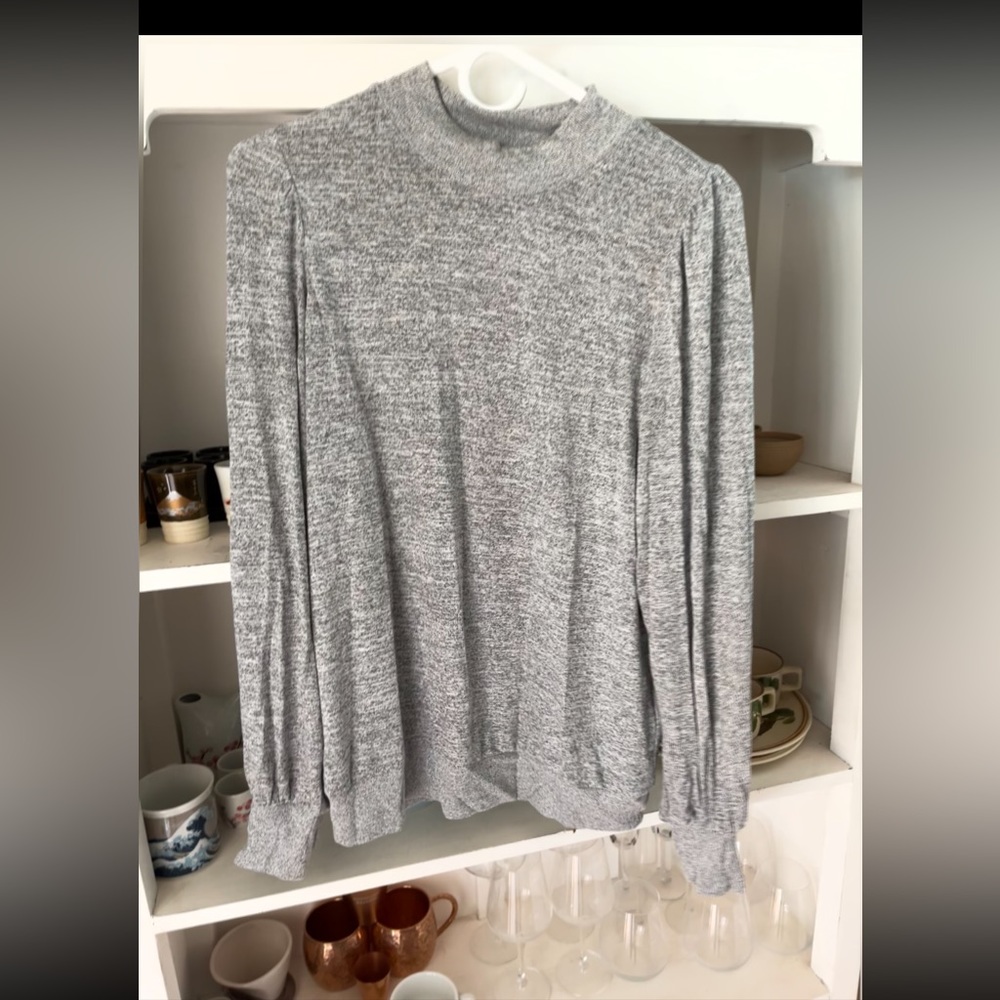NWOT Gap Gray Mockneck Sweater Blouse Size S